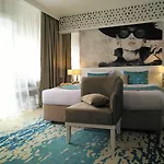 Europe & Casino Ξενοδοχείο 4*