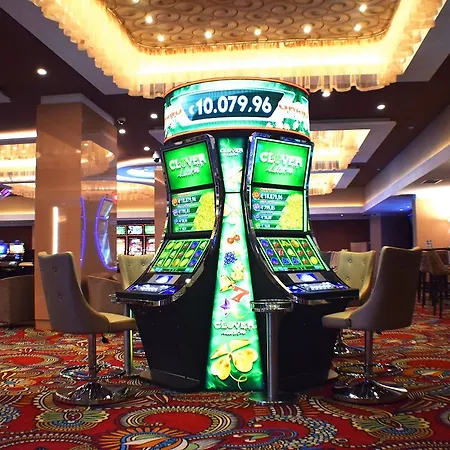 酒店 Europe & Casino