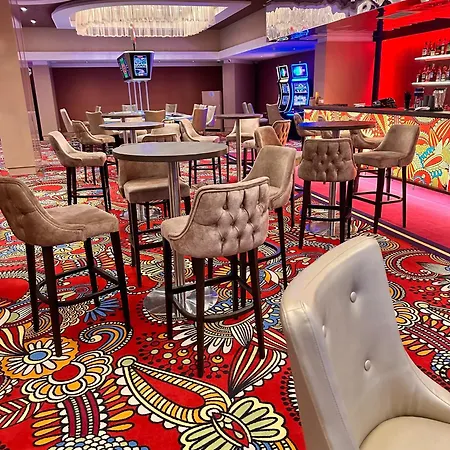 酒店 Europe & Casino